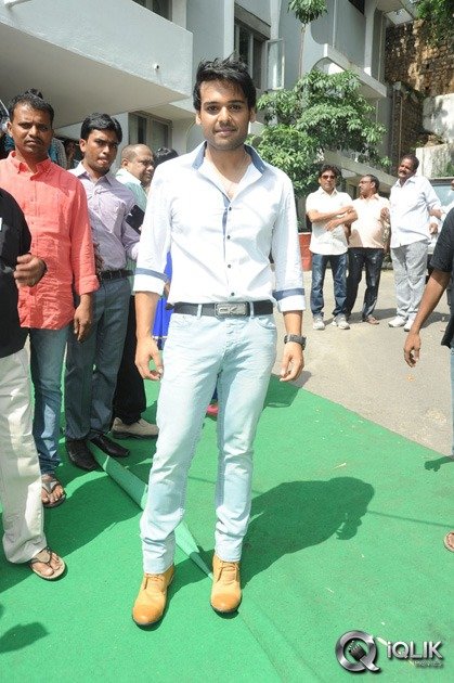 Senior-Naresh-Son-Debut-Movie-Launch-By-Mahesh-Babu